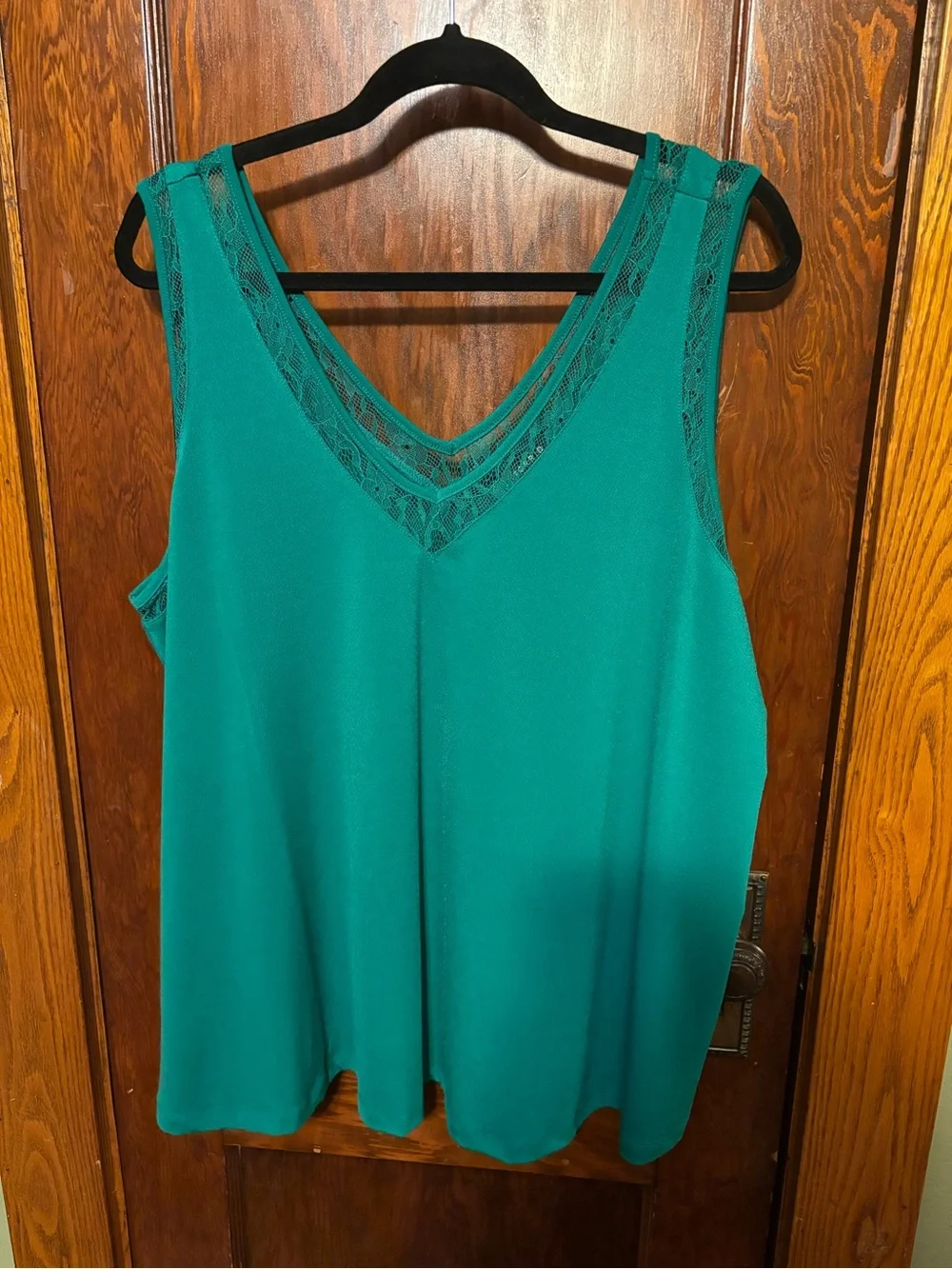 Sleeveless V-Neck Lace Trim Tank Top - Green